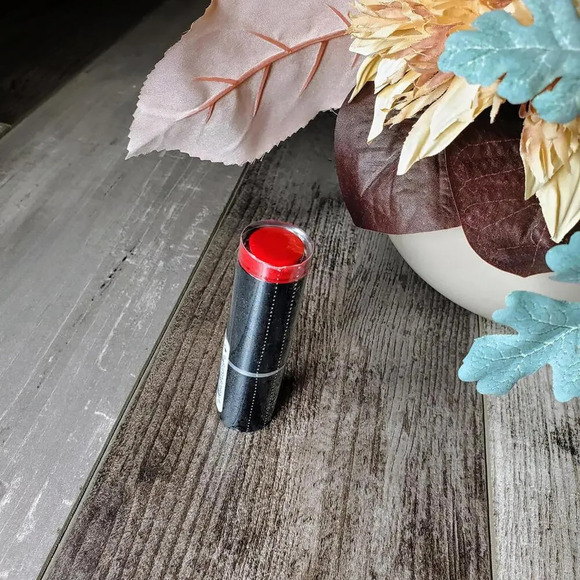 NWT MUA MakeUp Academy High Shine Lipstick 229 Poppy 3.1g - Picture 2 of 10